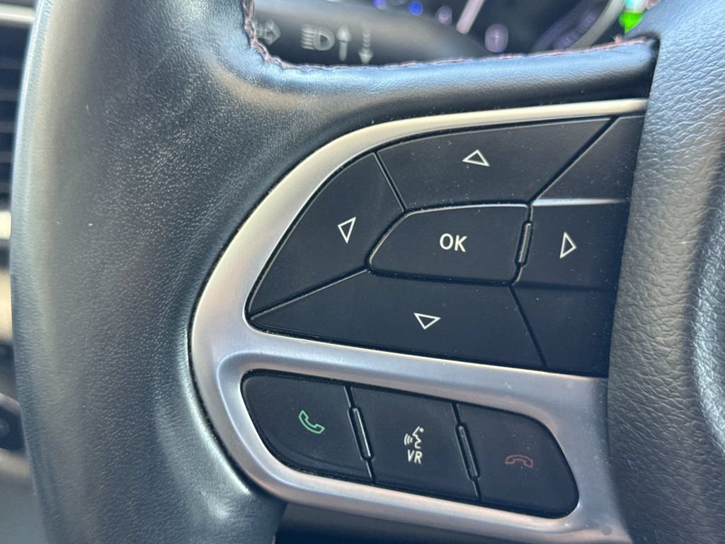 Used 2018 Chrysler Pacifica Touring-L Plus FWD image 28