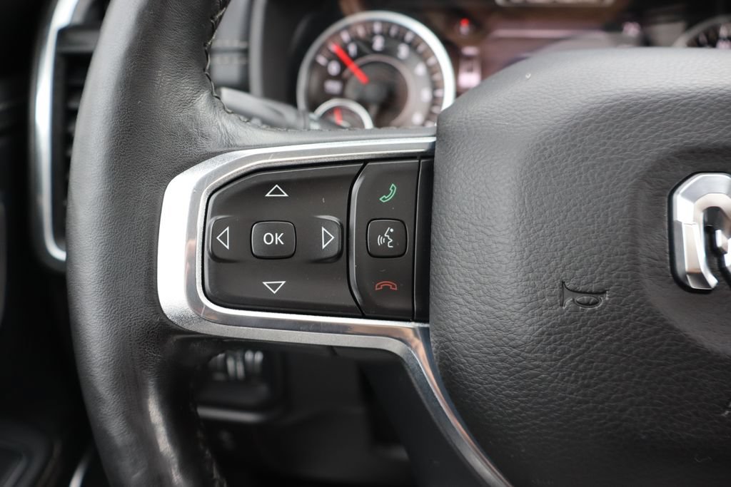 Used 2019 RAM 1500 Laramie AWD/4WD image 7