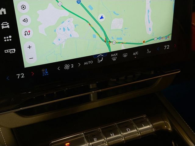 Certified 2025 Lincoln Nautilus Black Label image 19