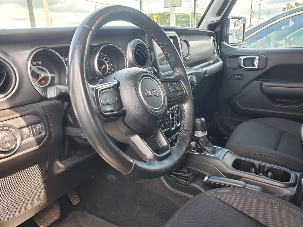 Used 2022 Jeep Gladiator Sport AWD/4WD image 8