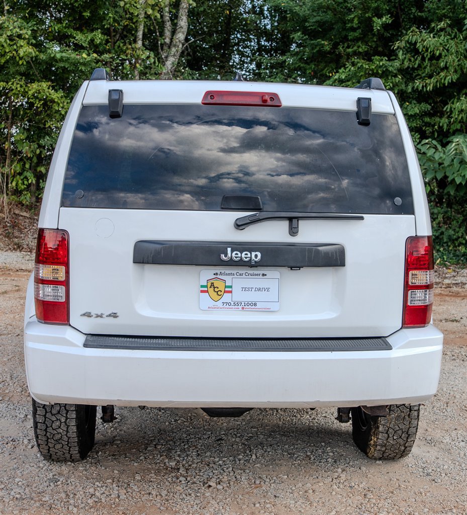 Used 2011 Jeep Liberty Sport w/ Popular Equipment Group AWD/4WD image 5