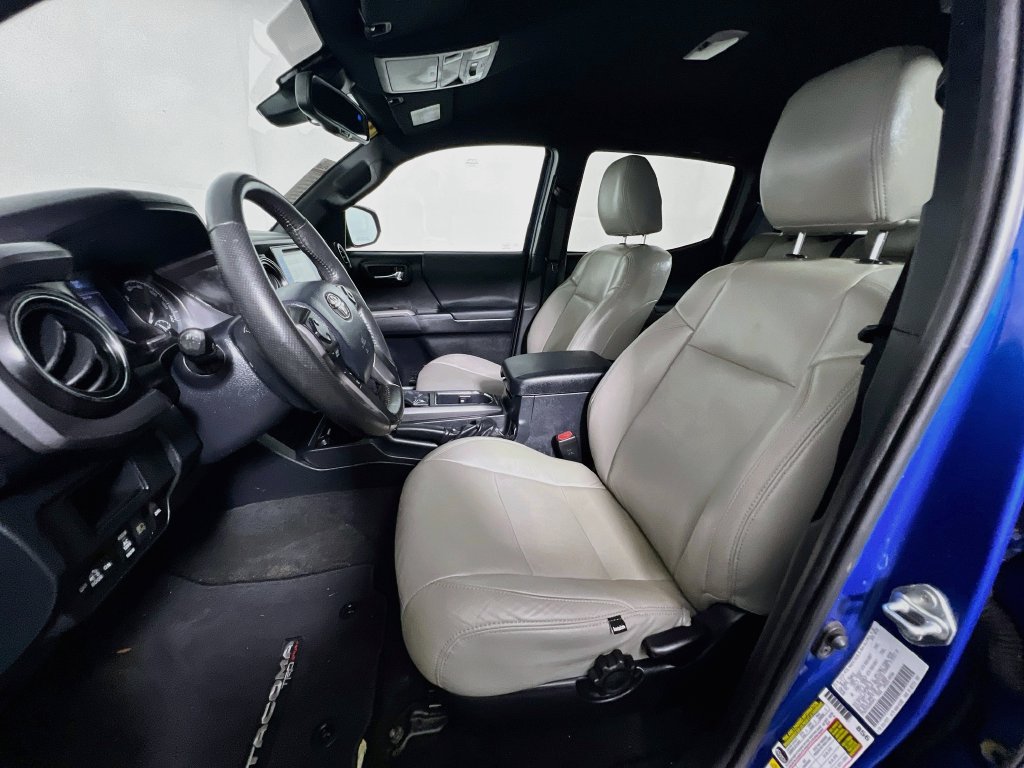 Used 2018 Toyota Tacoma TRD Sport RWD image 12