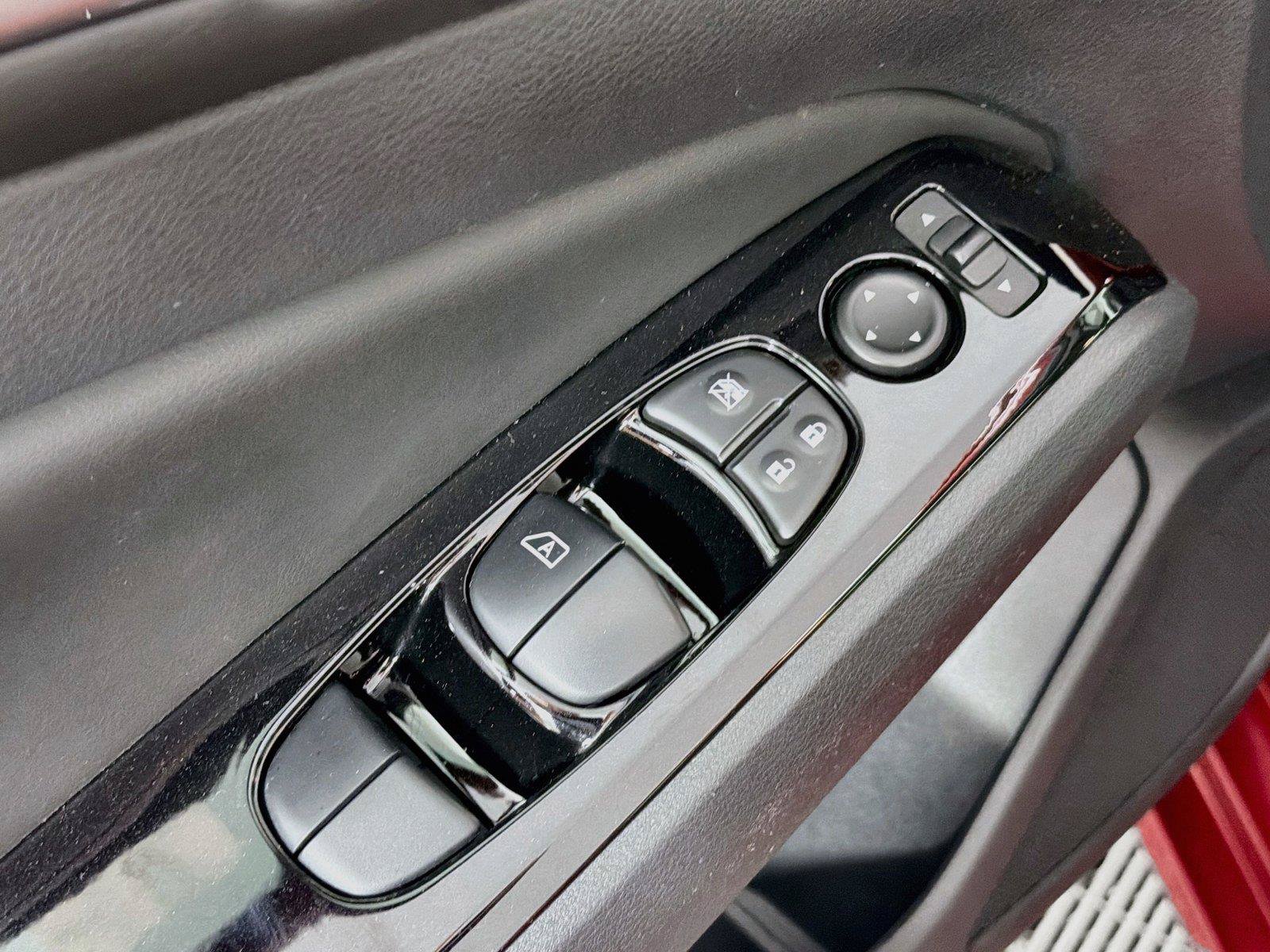 Used 2023 Nissan Altima 2.5 SV AWD/4WD image 23