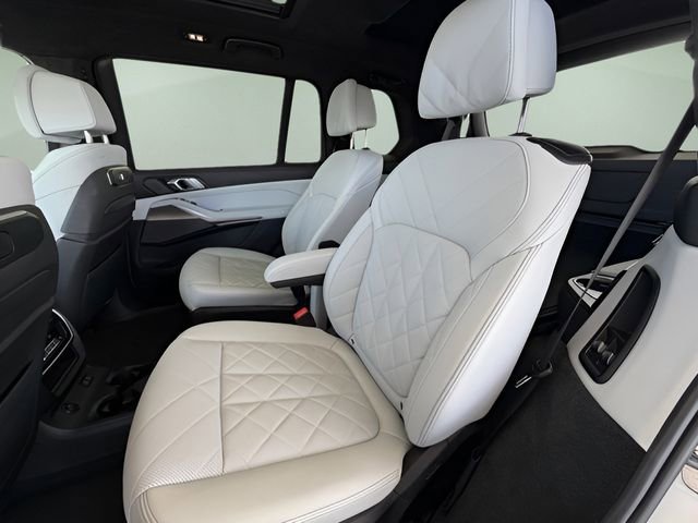 Certified 2023 BMW X7 xDrive40i w/ Premium Package image 35