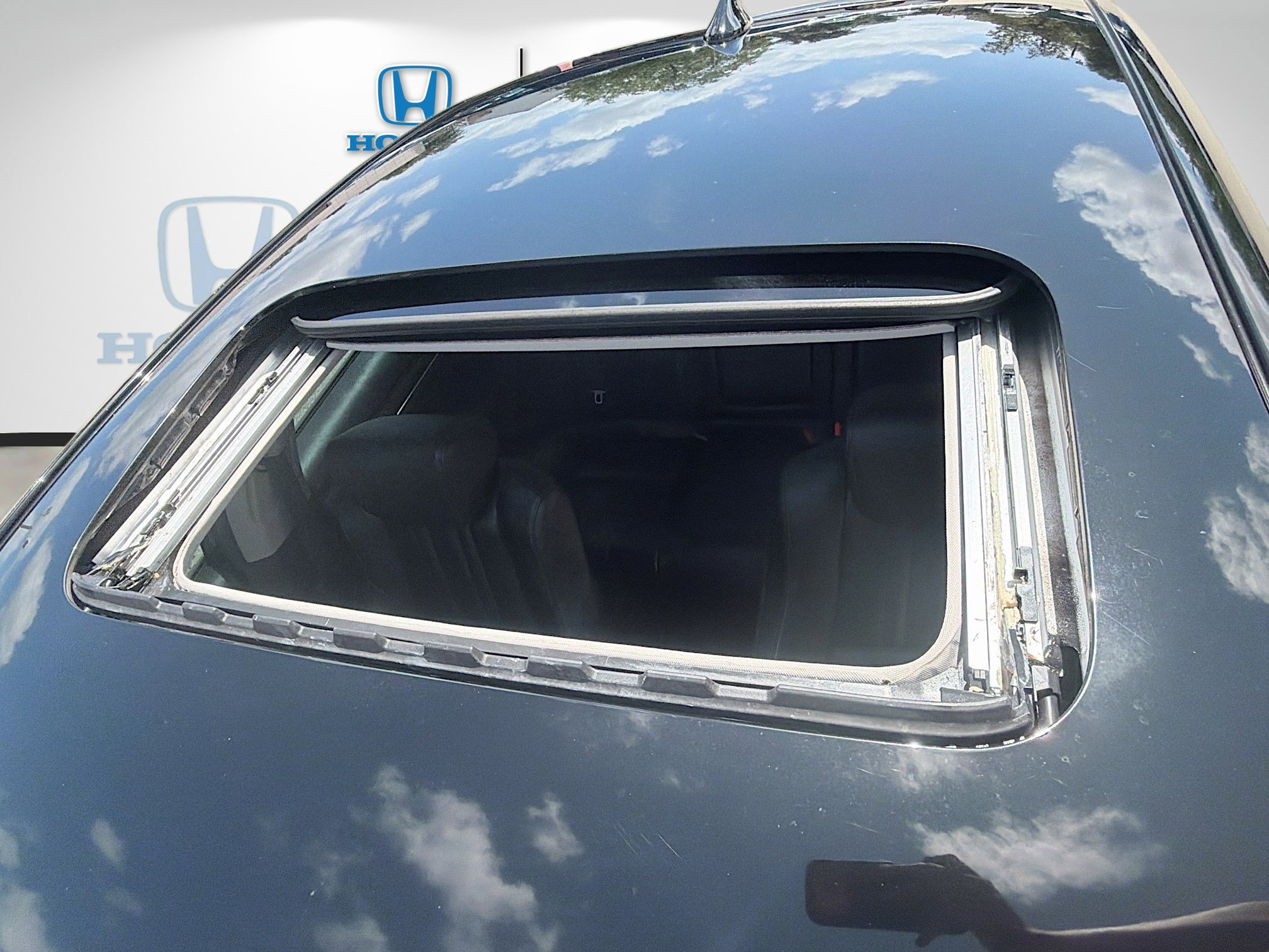 Used 2019 Honda Accord EX-L image 17