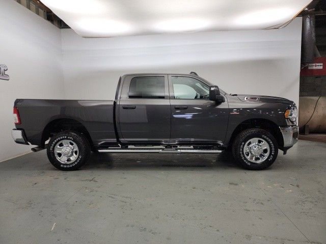 New 2024 RAM 3500 Tradesman image 6