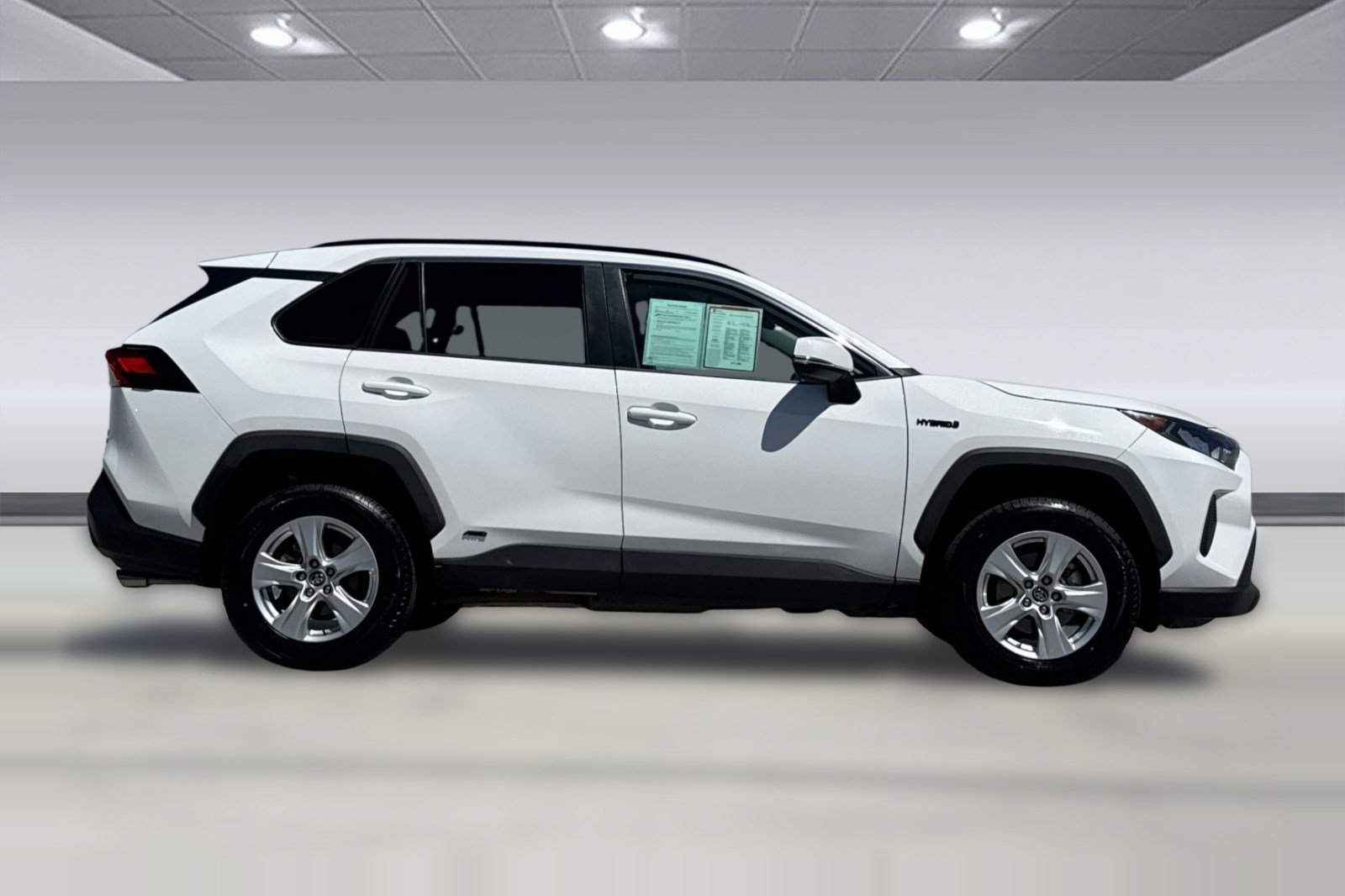 Used 2020 Toyota RAV4 LE w/ All Weather Liner Package AWD/4WD image 7