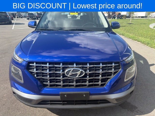 Used 2021 Hyundai Venue SEL FWD image 3