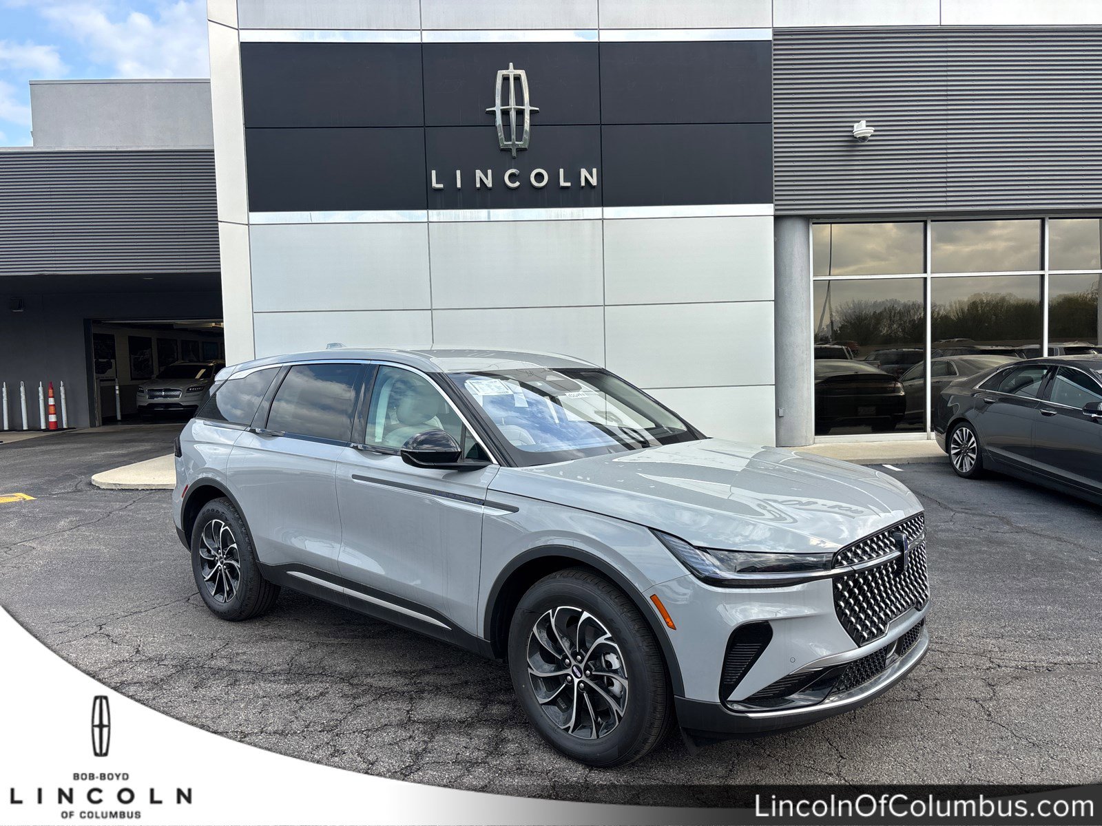 New 2026 Lincoln Nautilus Premier AWD/4WD image 1