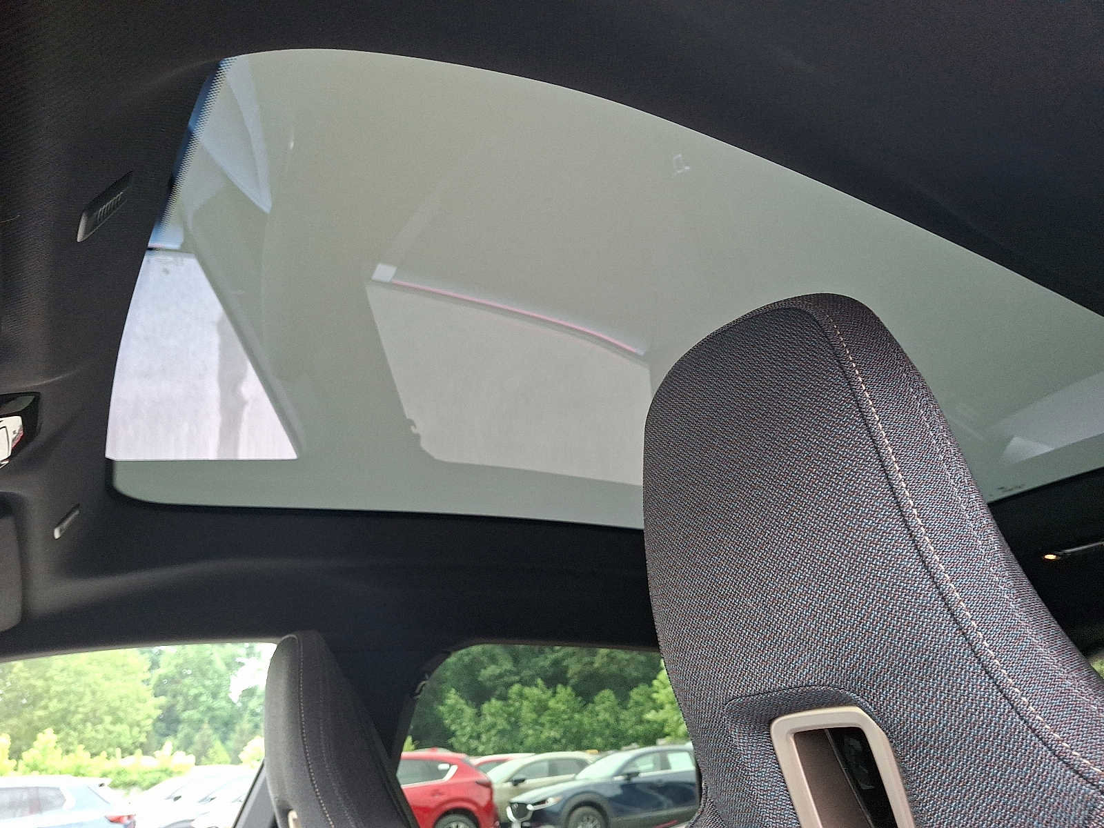 Used 2025 BMW iX xDrive50 image 14