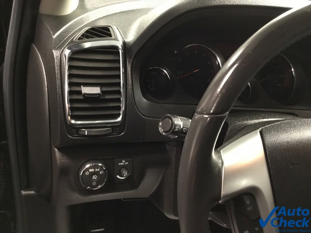 Used 2010 GMC Acadia SLT image 23