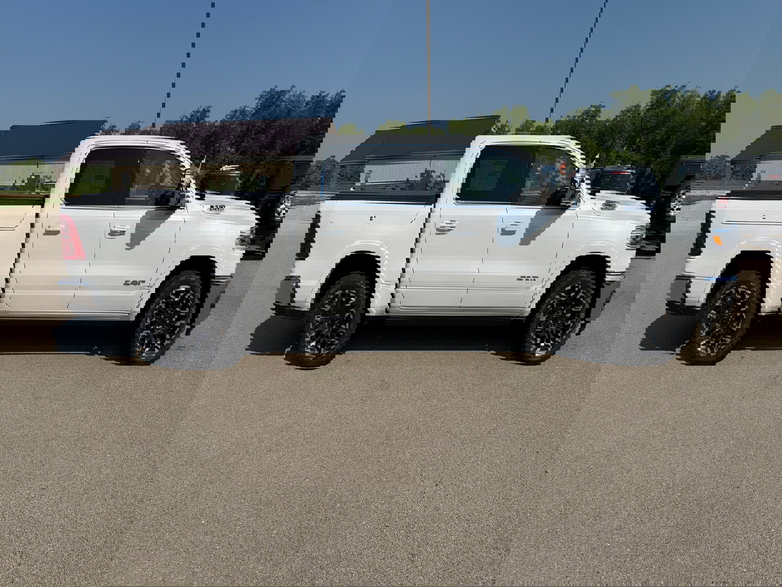 New 2025 RAM 1500 Limited image 14