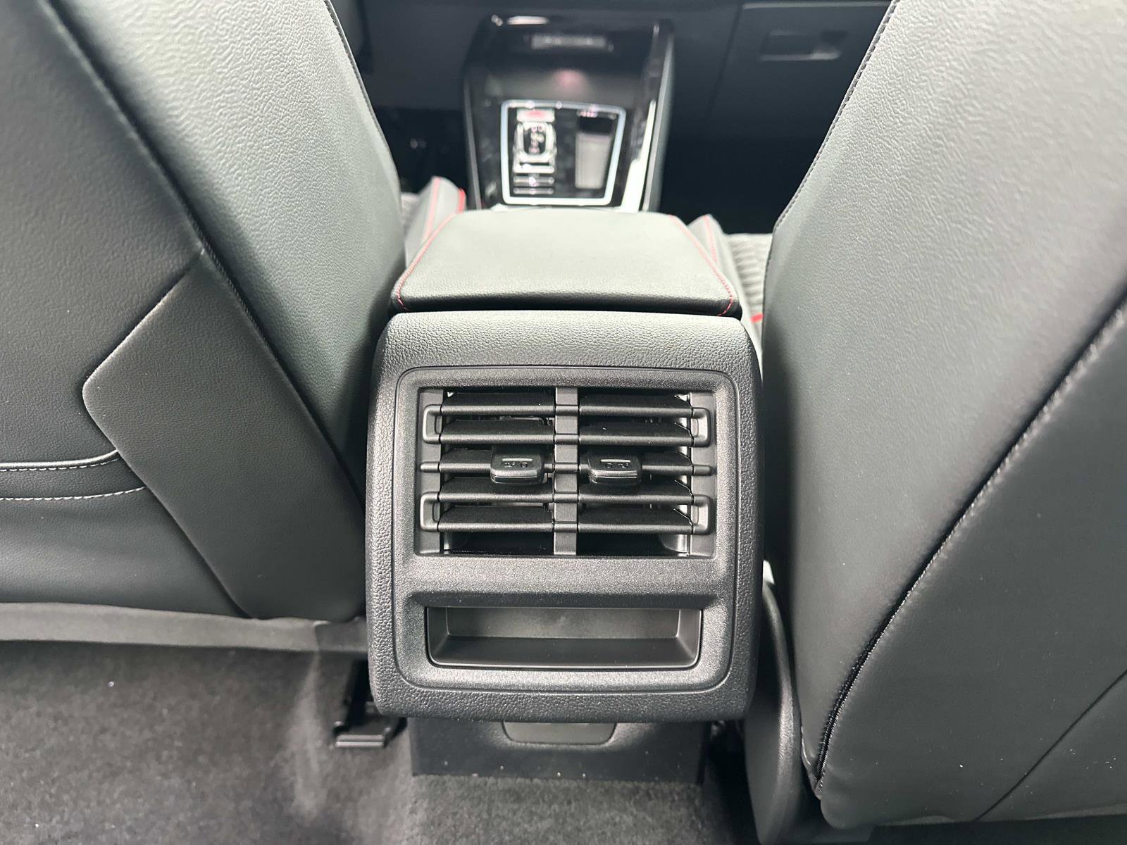 New 2026 Volkswagen GTI SE image 15