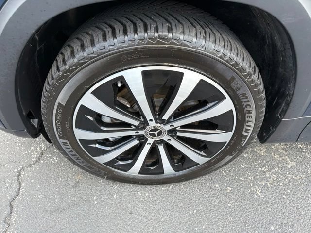 Used 2023 Mercedes-Benz GLB 250 4MATIC image 10