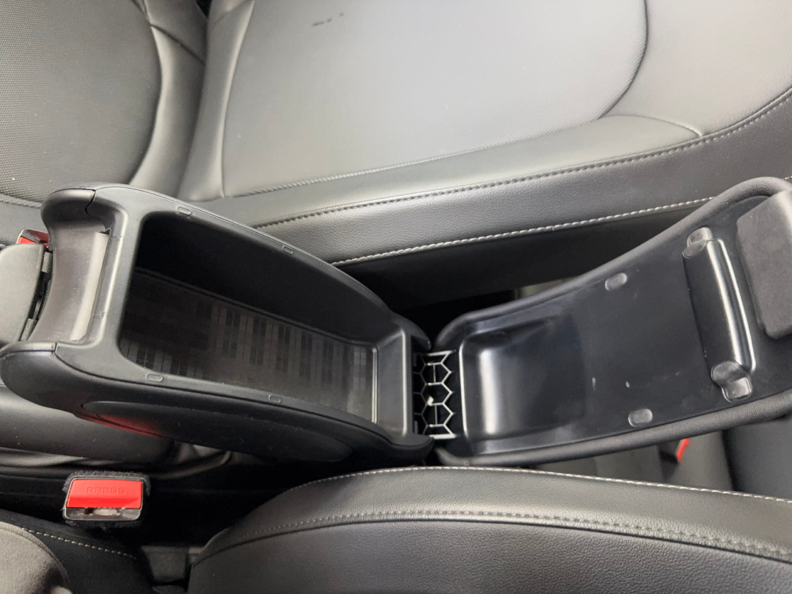 Used 2020 MINI Cooper 4-Door Hardtop FWD image 19