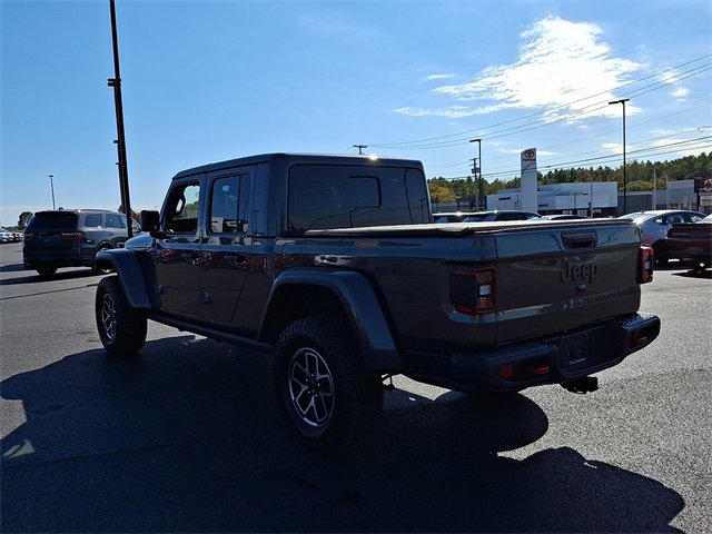Used 2024 Jeep Gladiator Rubicon image 5