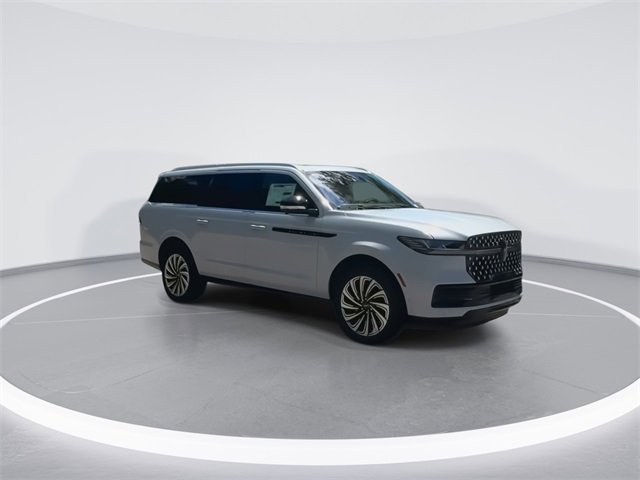 New 2025 Lincoln Navigator L Black Label image 2
