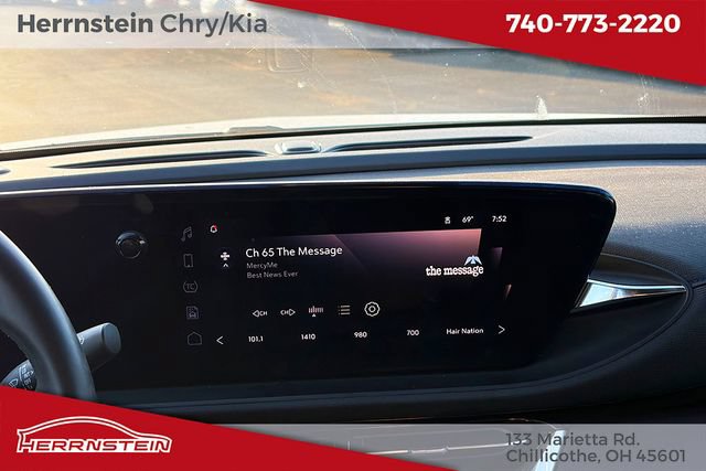 Used 2025 Buick Envista Sport Touring FWD image 8