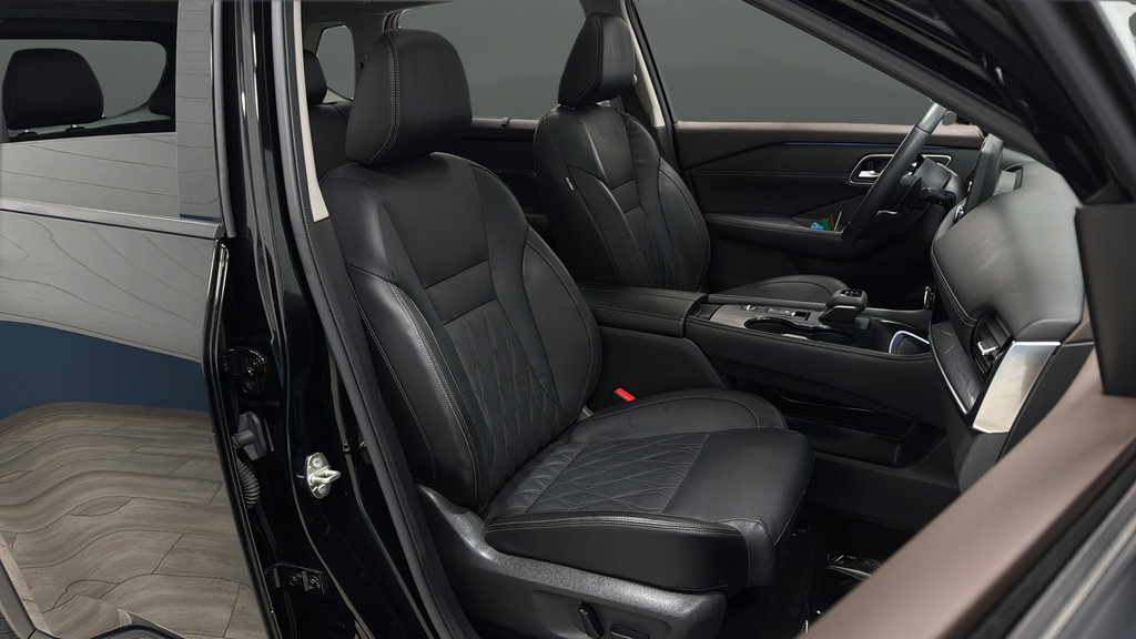 Used 2023 Nissan Rogue Platinum w/ Platinum Premium Package FWD image 23