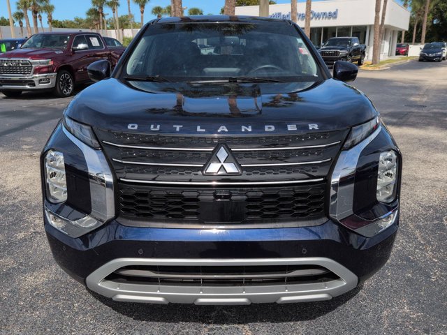 Used 2023 Mitsubishi Outlander SE AWD/4WD image 9