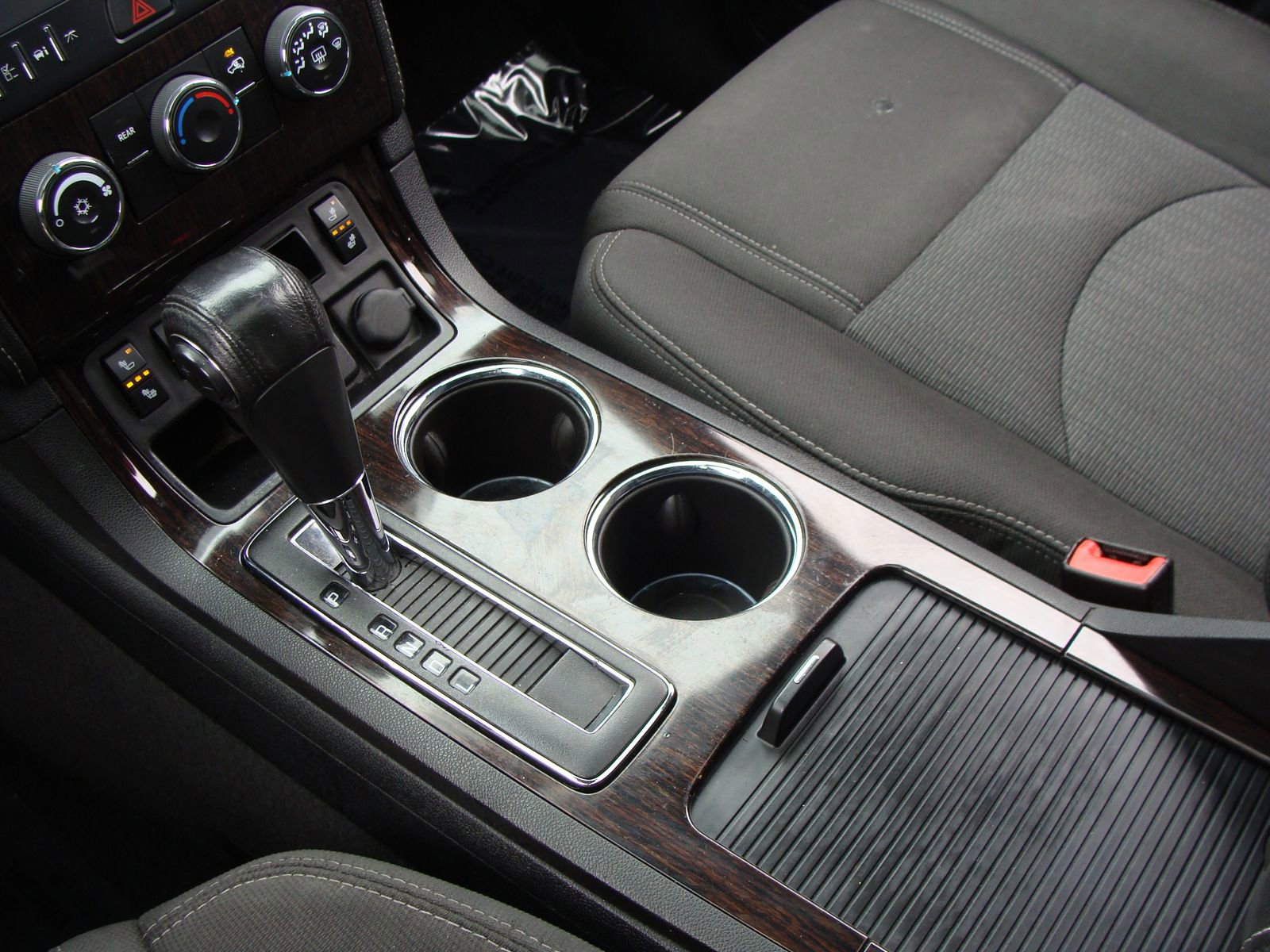 Used 2017 Chevrolet Traverse LT w/ Style and Technology Package image 17