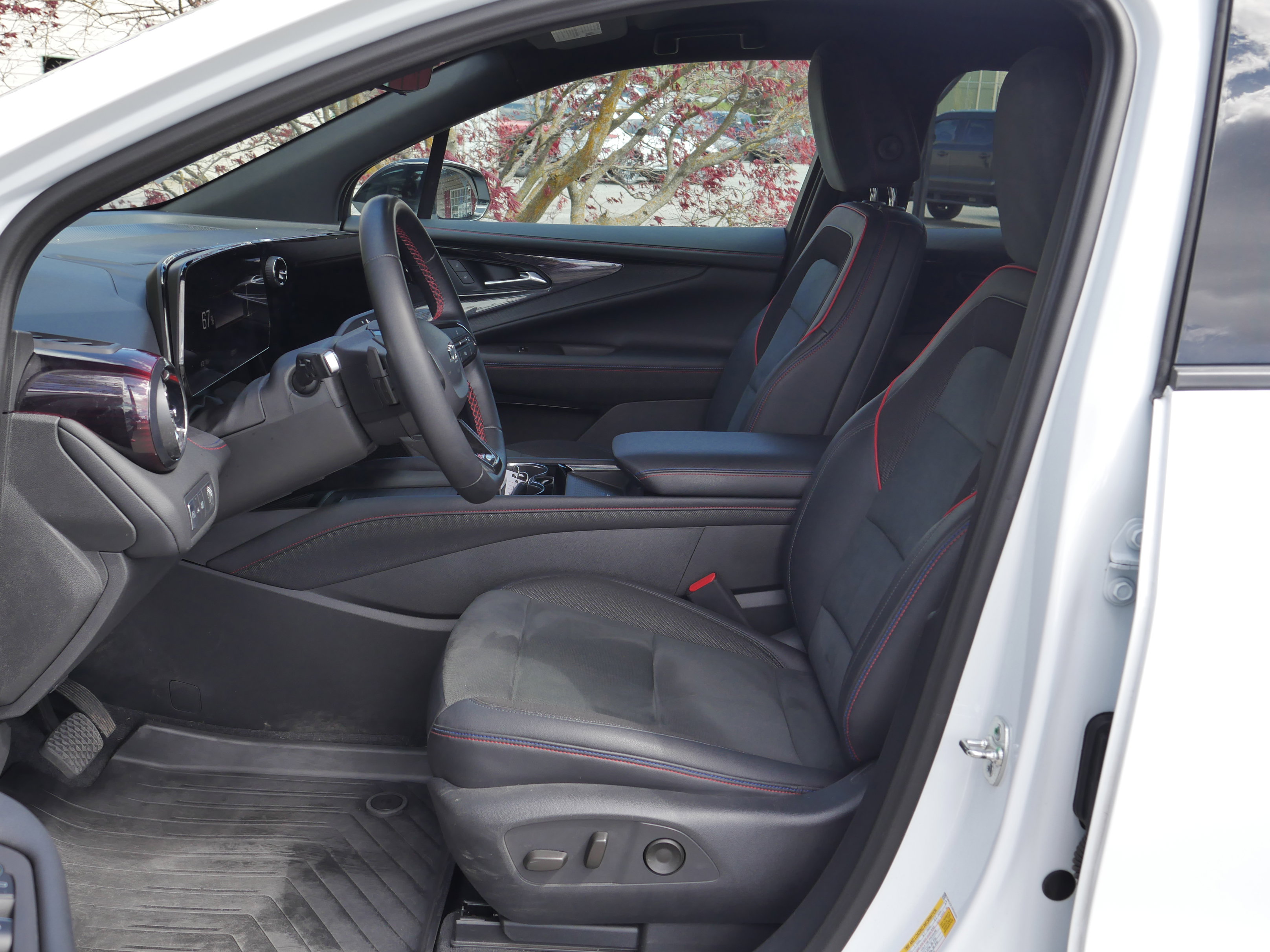 Used 2024 Chevrolet Blazer EV RS AWD/4WD image 3