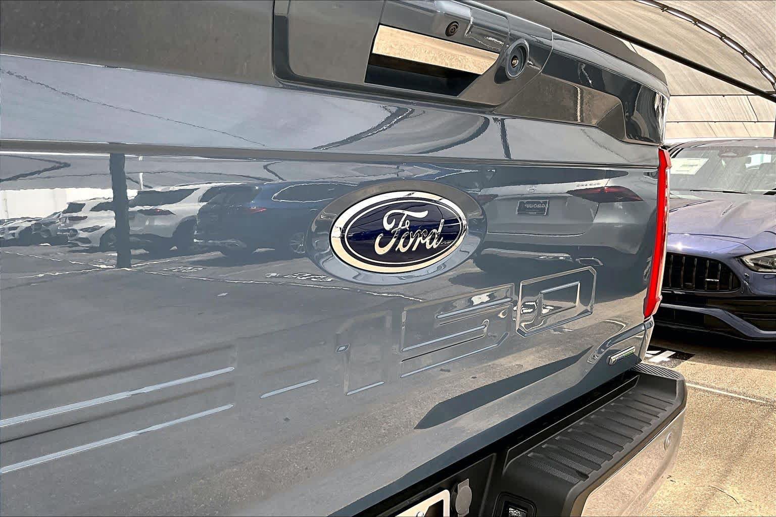 Used 2023 Ford F150 Lariat w/ Equipment Group 502A High AWD/4WD image 31