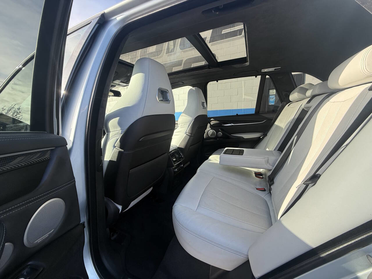 Used 2016 BMW X5 M image 14