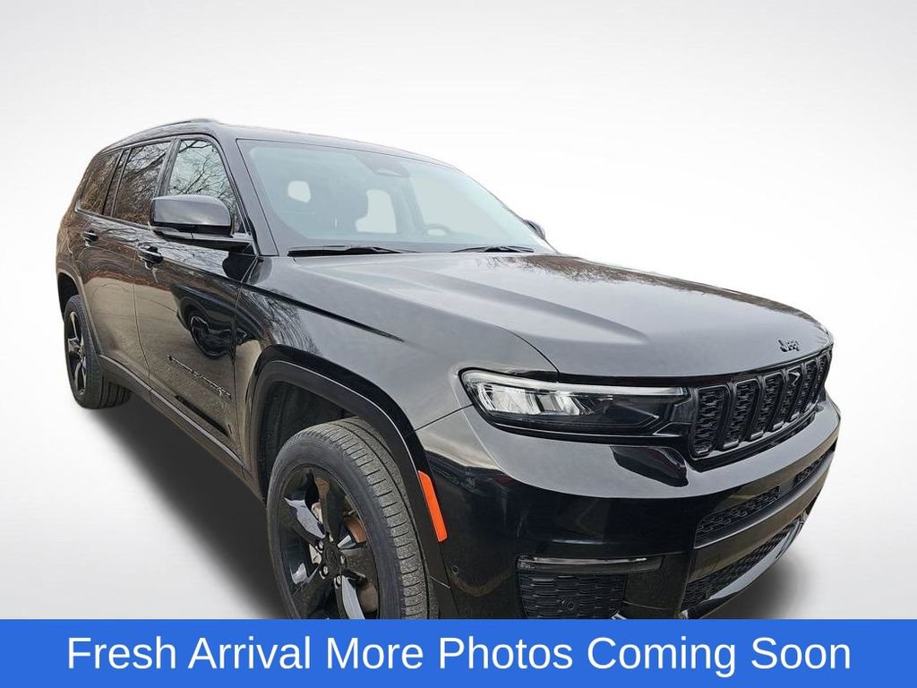 Used 2023 Jeep Grand Cherokee L Limited w/ Luxury Tech Group II image 5