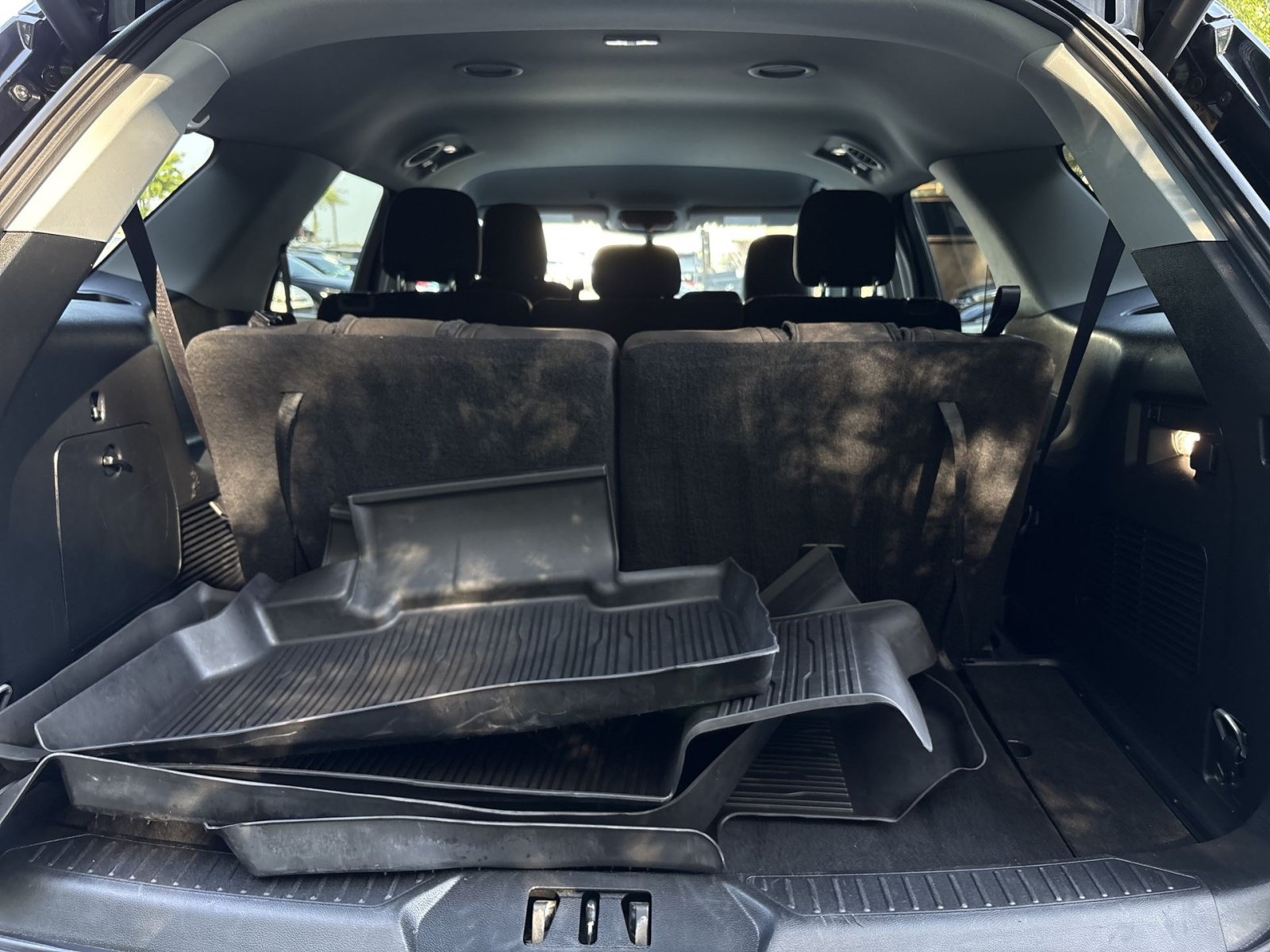 Used 2023 Ford Explorer XLT AWD/4WD image 27