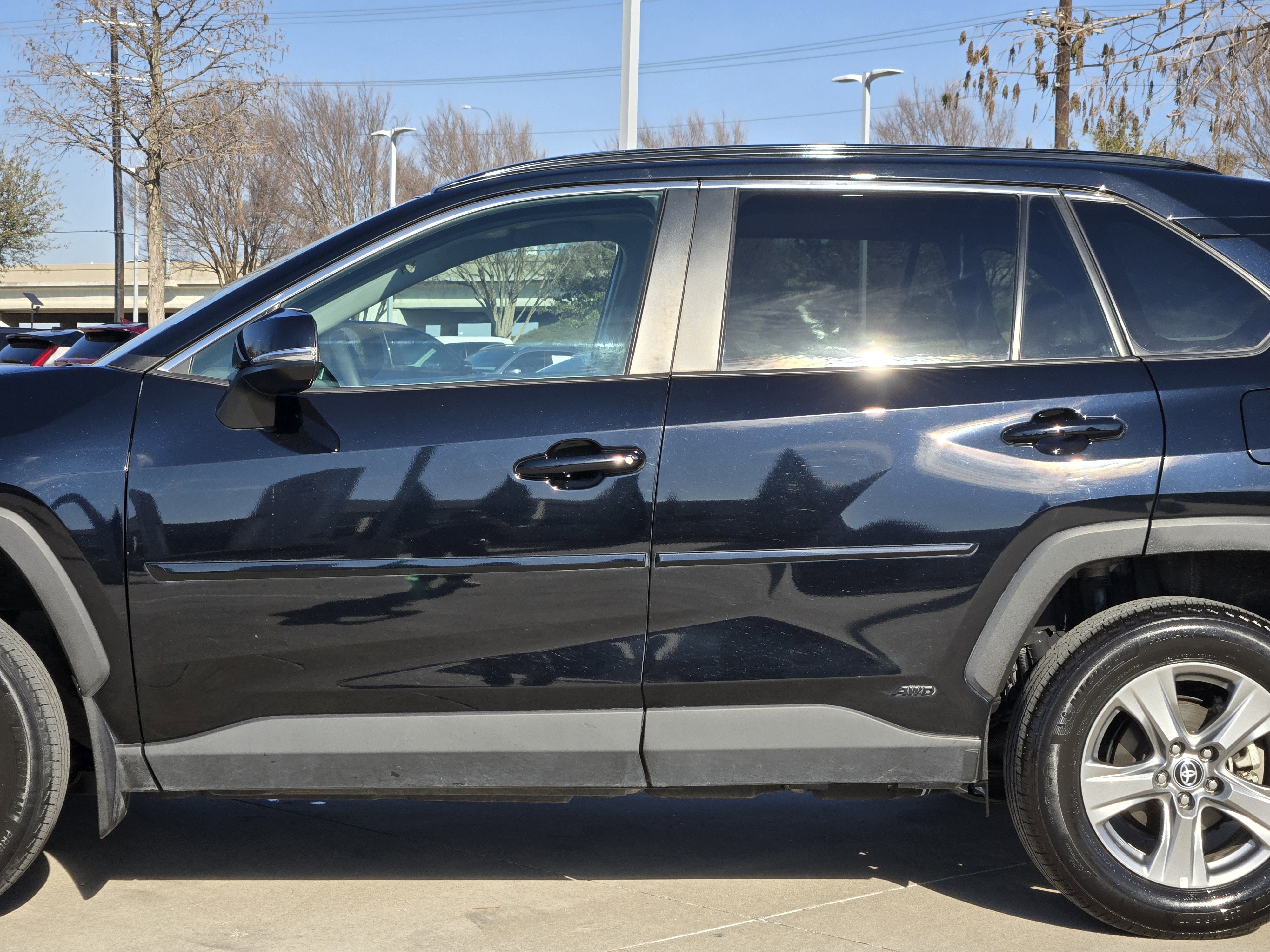 Used 2024 Toyota RAV4 XLE w/ Convenience Package image 12