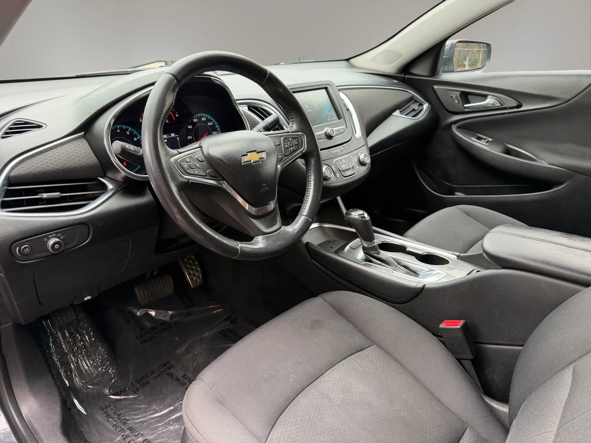 Used 2016 Chevrolet Malibu LT image 14
