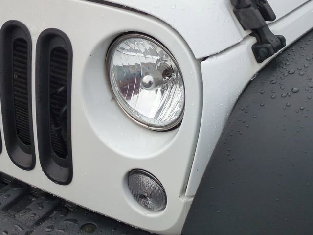 Used 2015 Jeep Wrangler Sport image 9