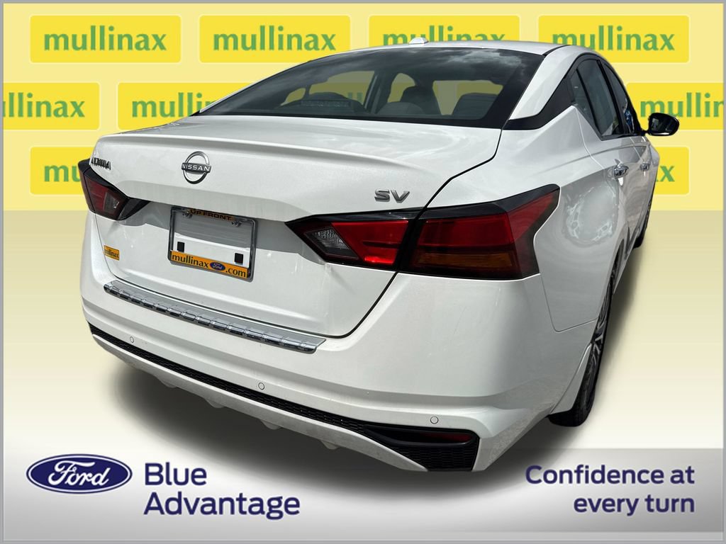 Used 2023 Nissan Altima 2.5 SV FWD image 4