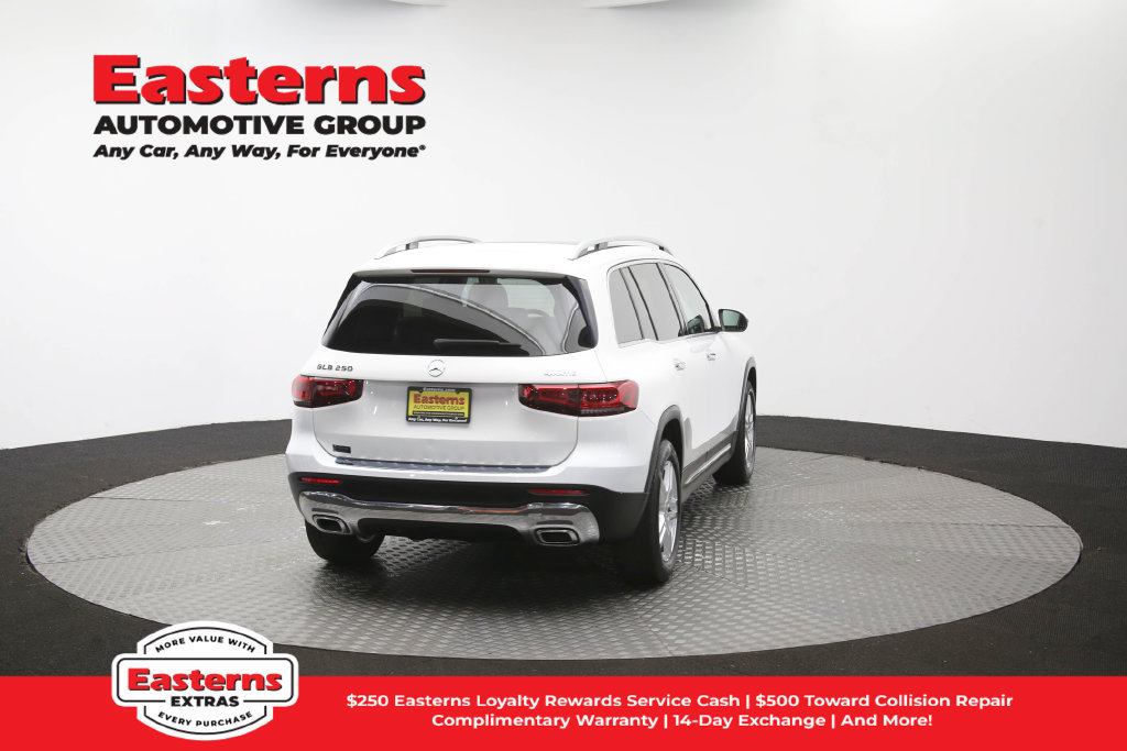 Used 2022 Mercedes-Benz GLB 250 4MATIC w/ Premium Package Lite image 41