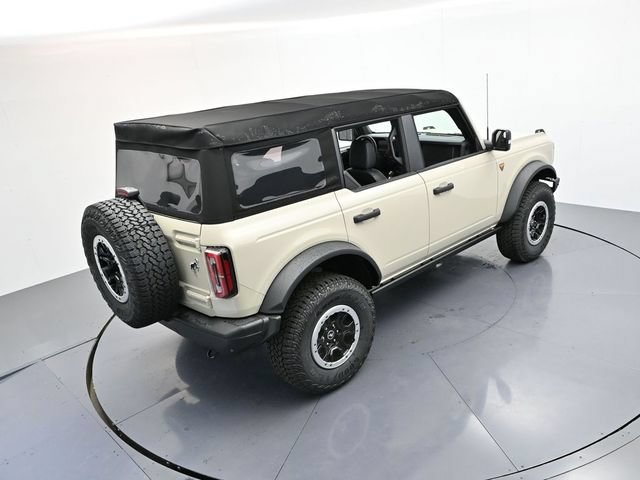 Used 2025 Ford Bronco Badlands AWD/4WD image 23