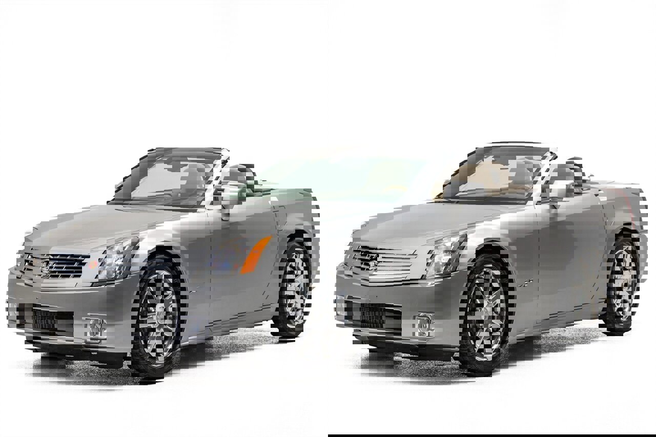 Used 2005 Cadillac XLR image 1