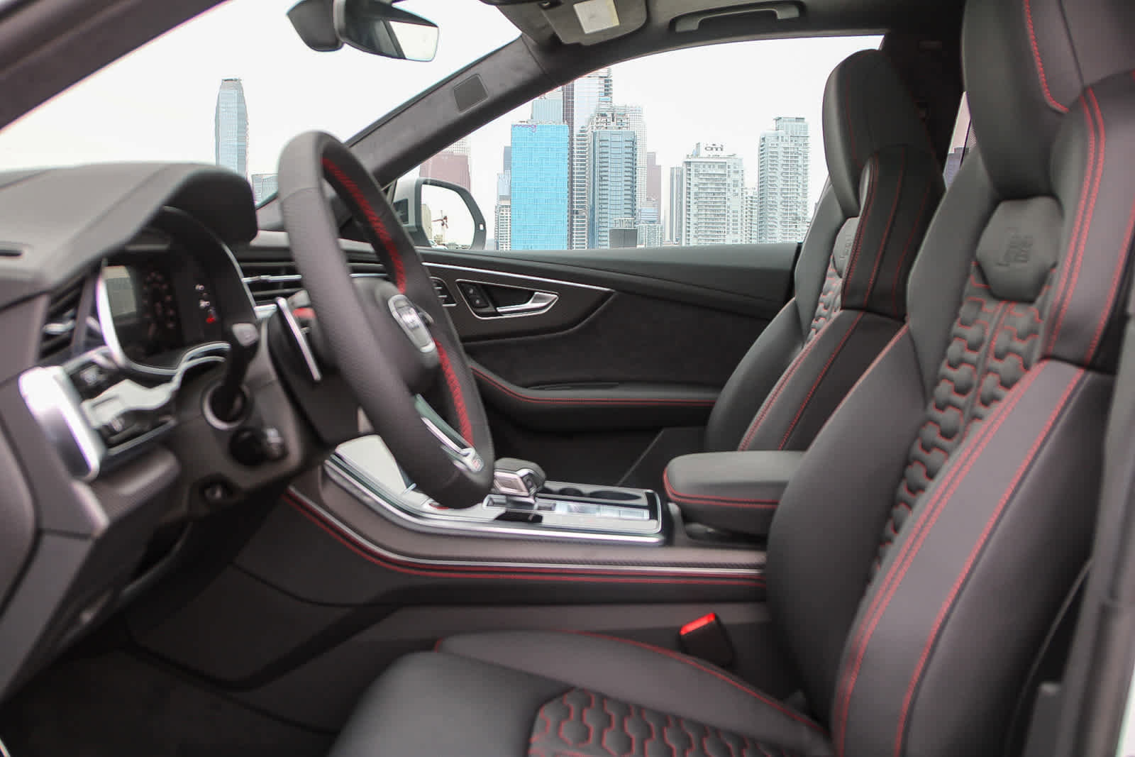 New 2025 Audi RS Q8 performance image 19