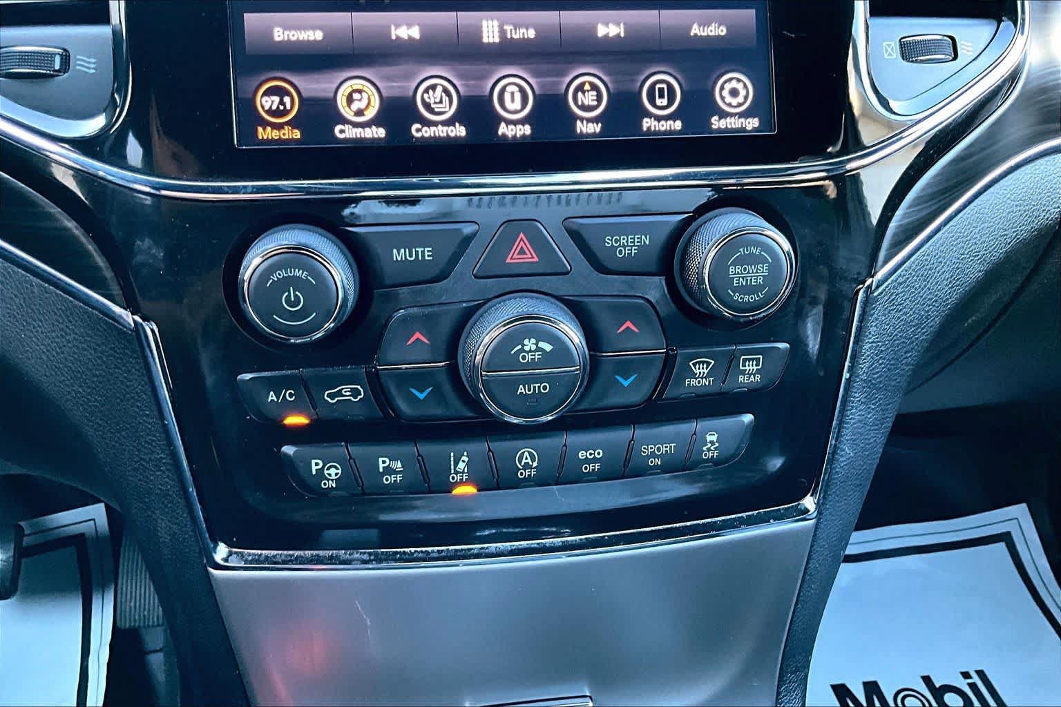 Used 2021 Jeep Grand Cherokee Limited RWD image 33