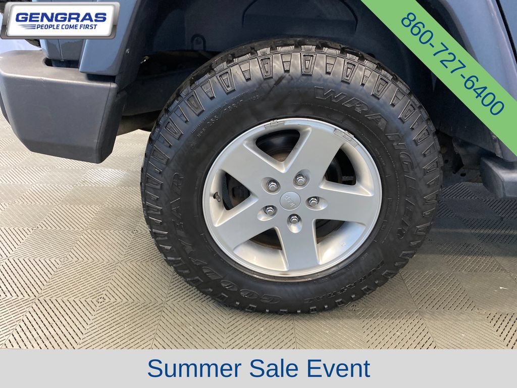 Certified 2017 Jeep Wrangler Unlimited Sahara w/ Connectivity Group AWD/4WD image 31