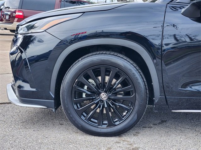 Used 2023 Toyota Highlander XSE image 8