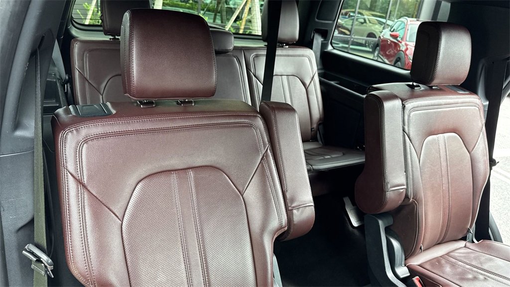 Used 2023 Ford Expedition Limited image 48