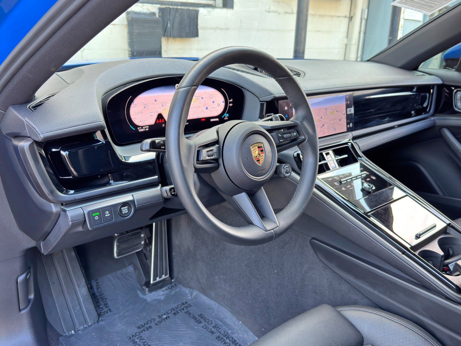 Used 2025 Porsche Panamera w/ Premium Package RWD image 14