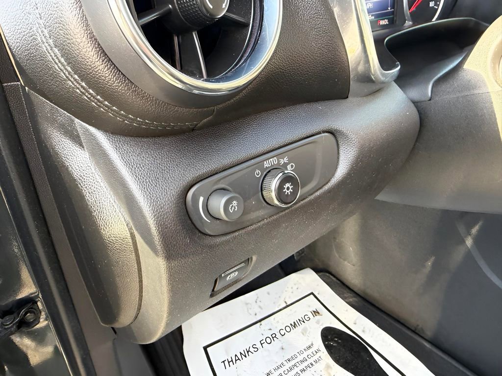 Used 2019 Chevrolet Blazer LT AWD/4WD image 17