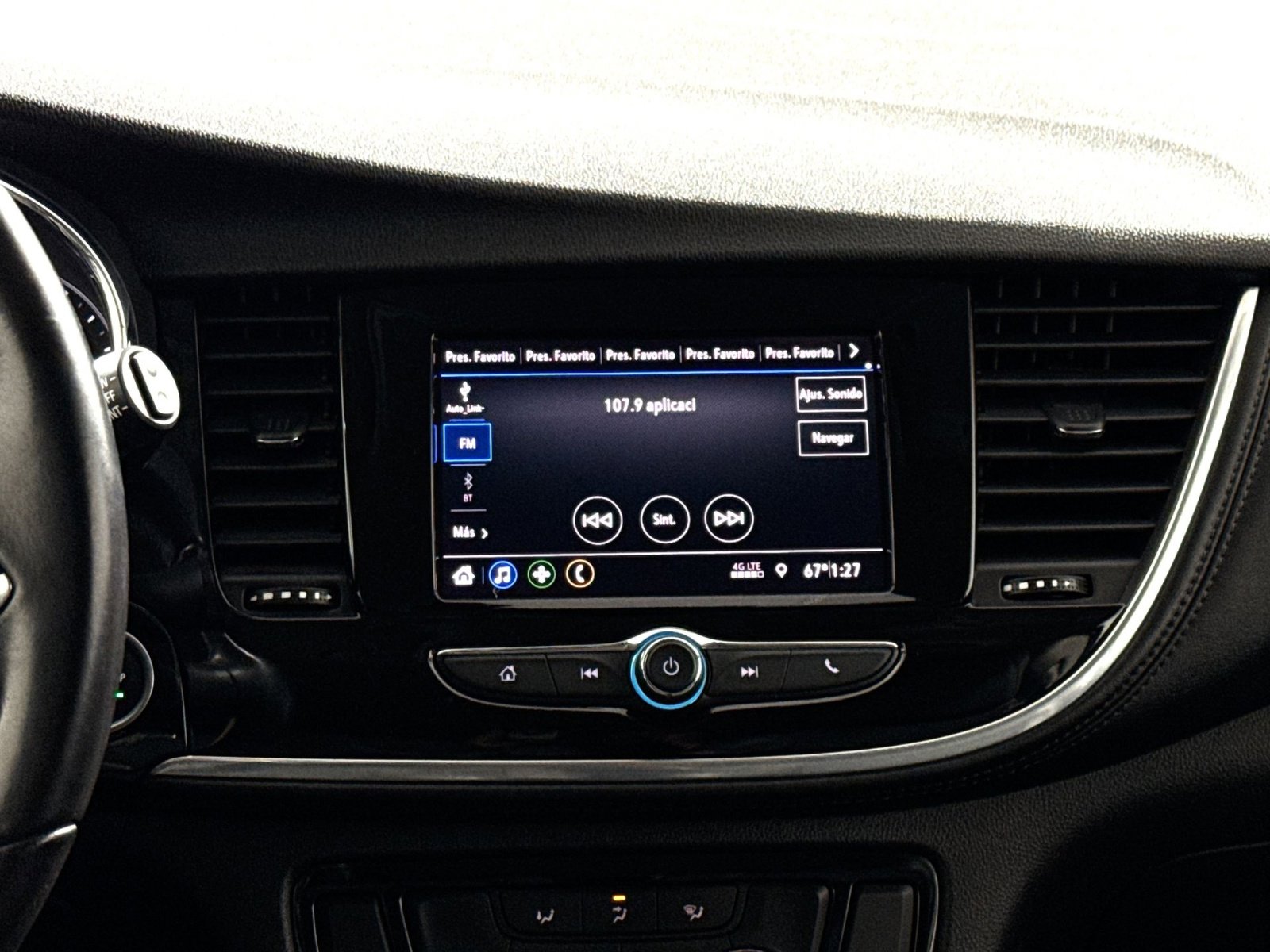 Used 2022 Buick Encore Preferred w/ Safety Package AWD/4WD image 18
