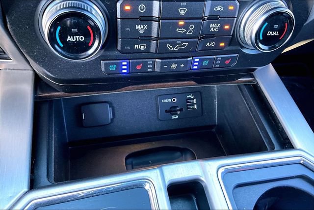 Used 2015 Ford F150 Platinum w/ Equipment Group 701A Luxury AWD/4WD image 21