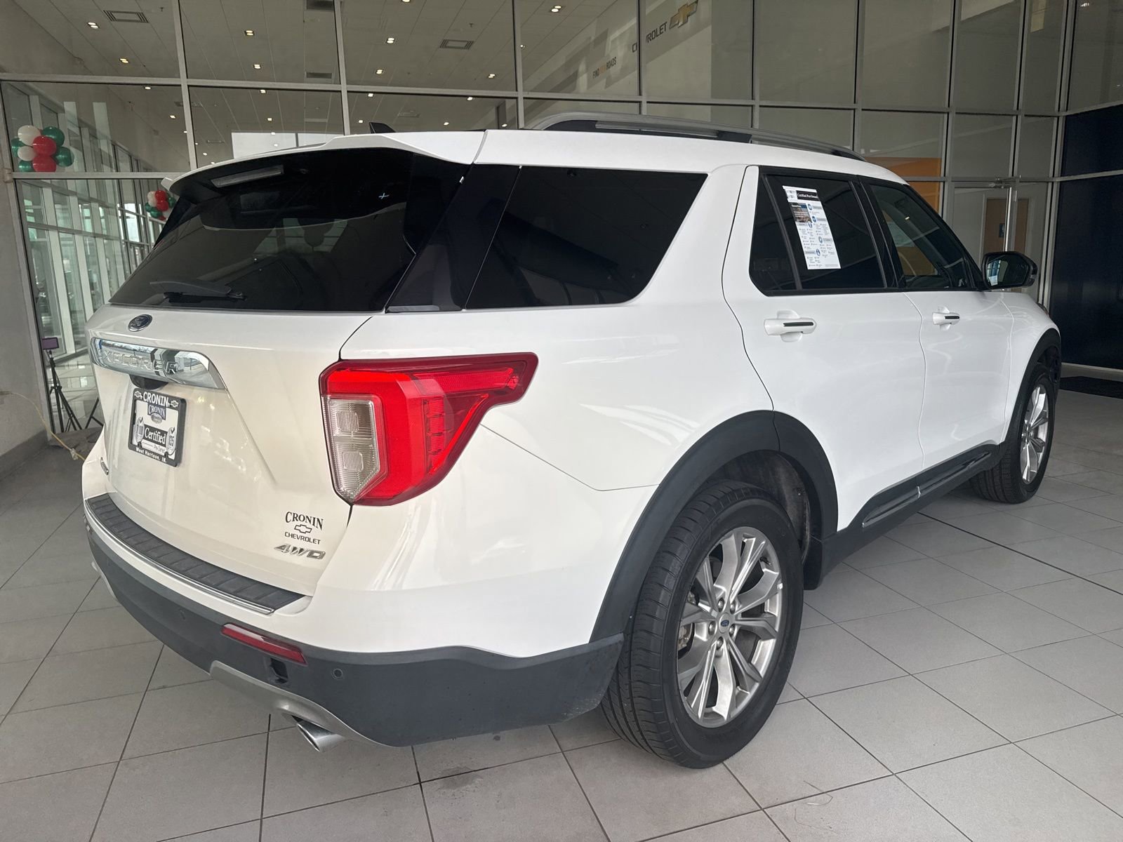 Used 2023 Ford Explorer Limited w/ Equipment Group 301A image 4