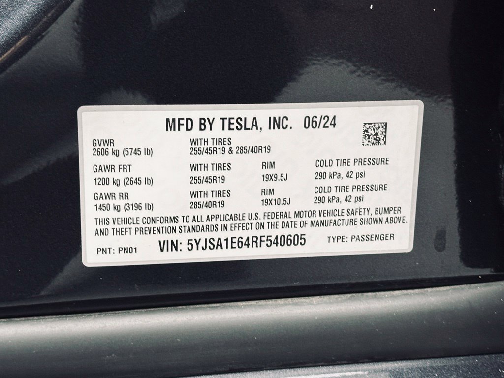 Used 2024 Tesla Model S Plaid AWD/4WD image 38