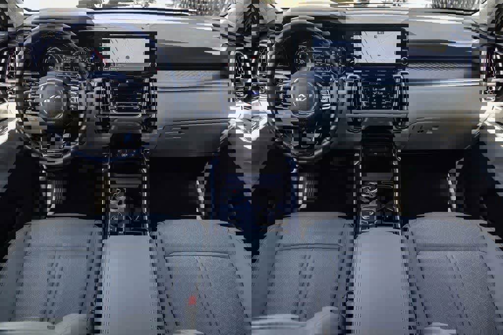 Certified 2024 Kia Sorento EX image 11