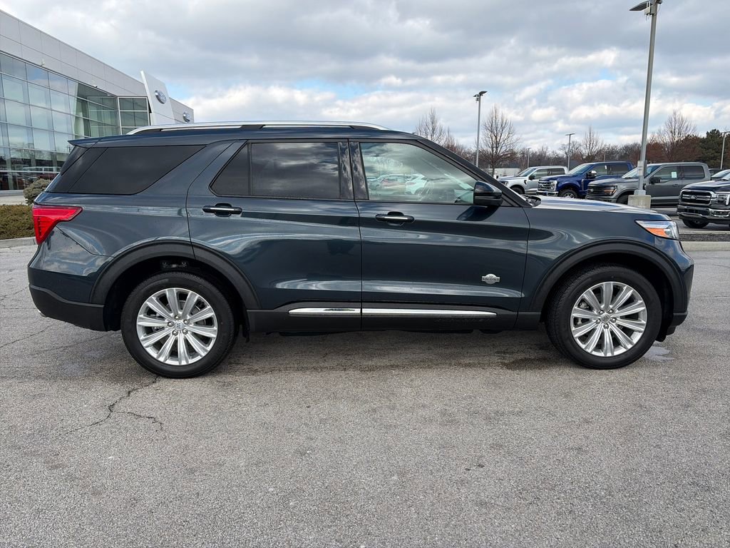 Used 2023 Ford Explorer King Ranch w/ Technology Package image 8